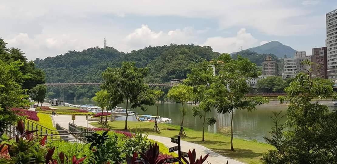 新加州景觀旅館 新店市 外观 照片