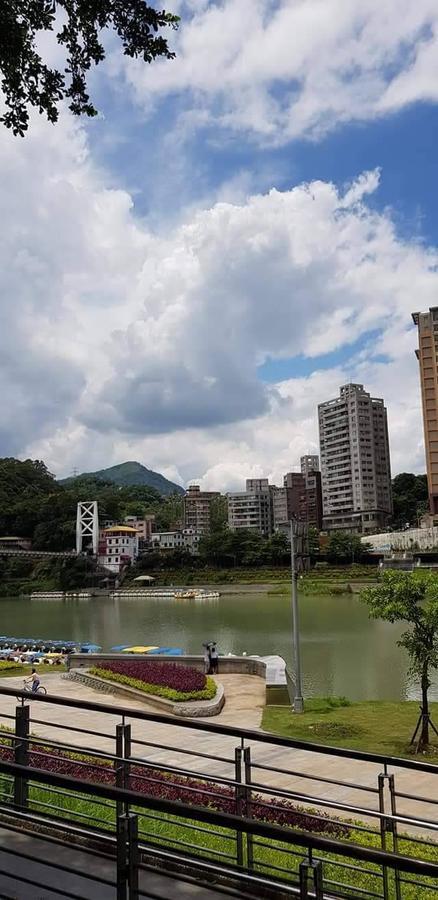 新加州景觀旅館 新店市 外观 照片